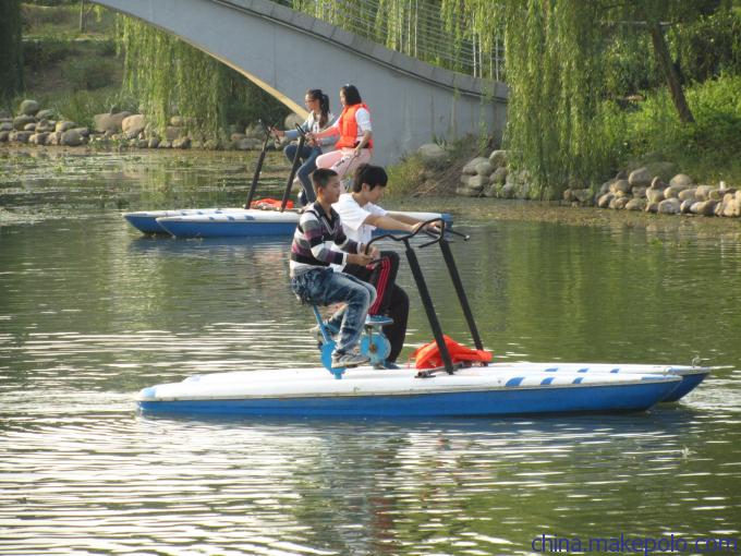 水上雙人自行車